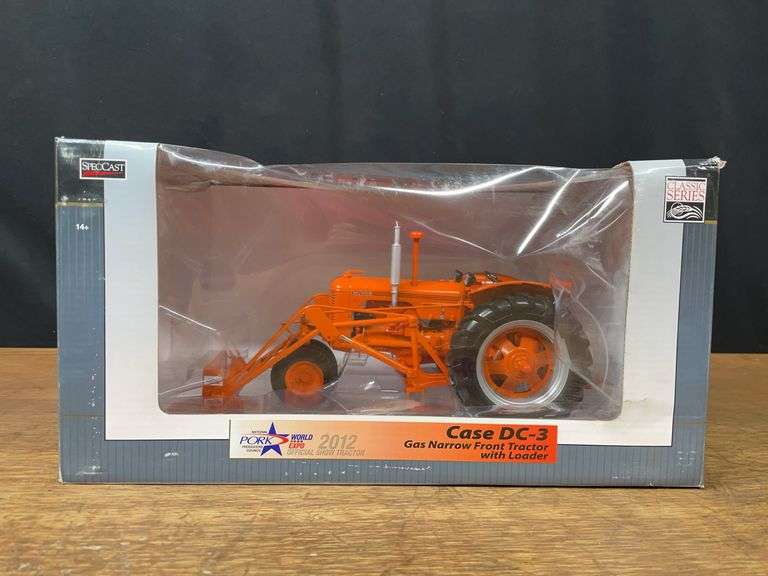 1/16 Case DC-3 w/Loader 2012 Pork Expo NIB SC image