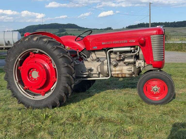 Massey Ferguson 65 image