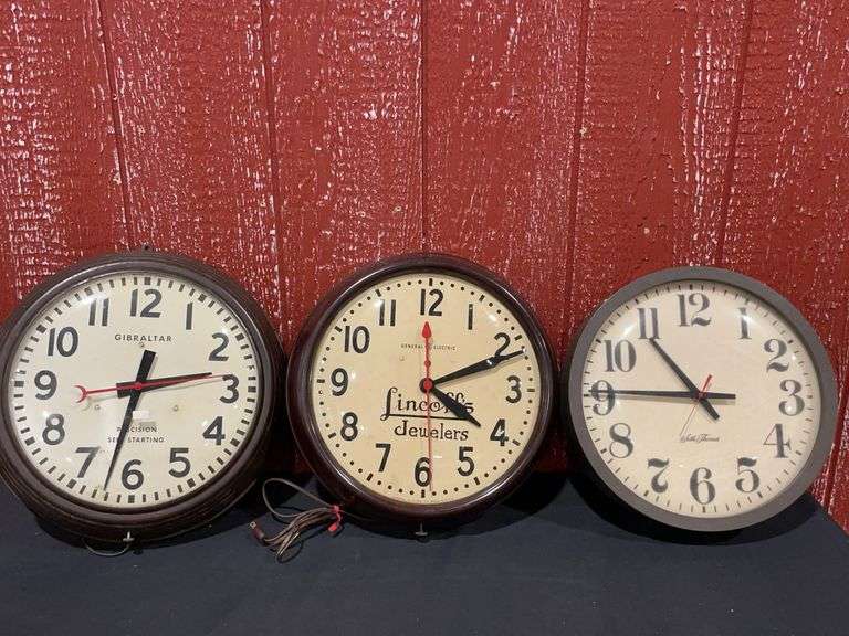 (3) Clocks image
