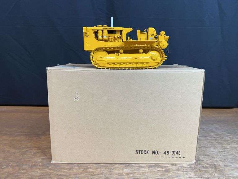 1/25 Caterpillar D9 Series E Crawler NIB 1st Gear image