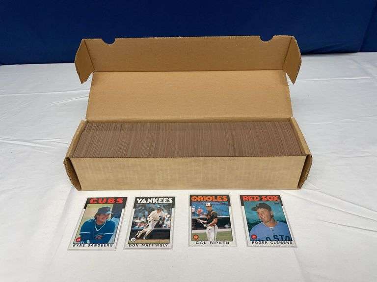 1986 Topps Baseball Set image