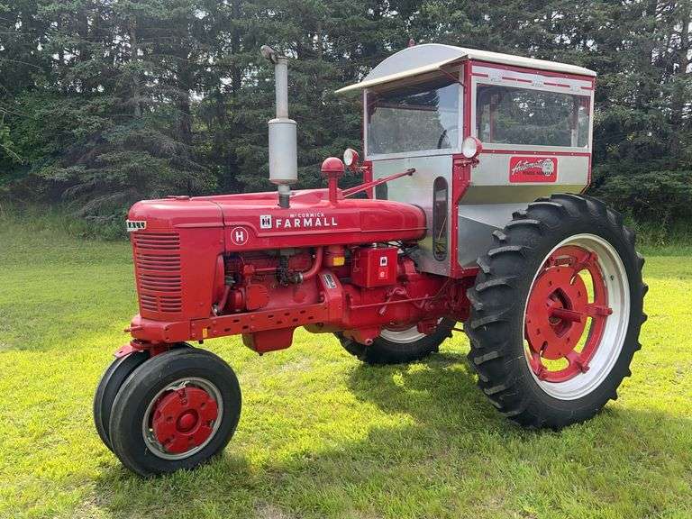 1948 Farmall H with Automatic Cab image