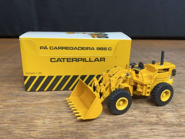 1/50 Caterpillar 966C Wheel Loader NIB ARPRA image