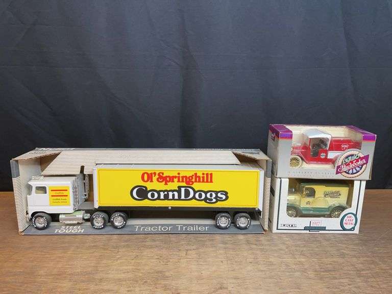 (3) Trucks NIB image