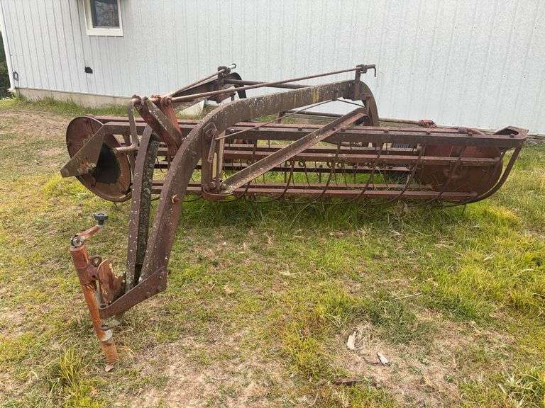 Side Delivery Hay Rake image