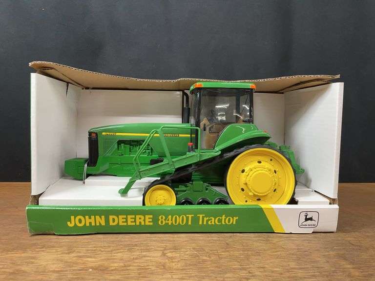 1/16 John Deere 8400T Collector NIB Ertl image