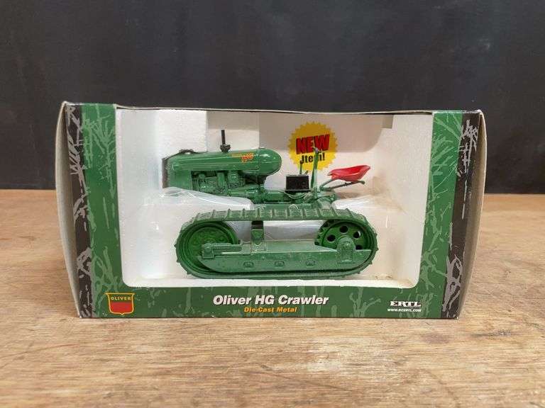 1/16 Oliver HG Crawler NIB Ertl image
