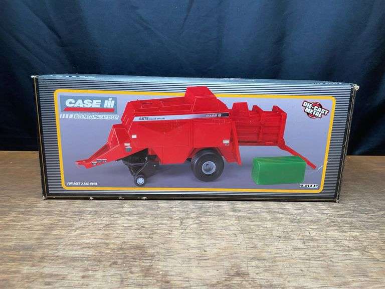 1/16 Case-IH 8575 Baler NIB Ertl image