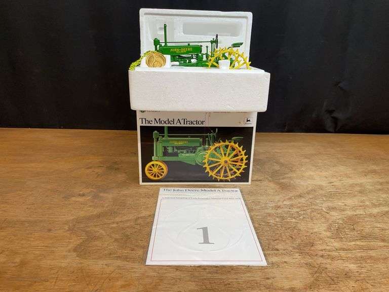 1/16 John Deere A Precision NIB Ertl image