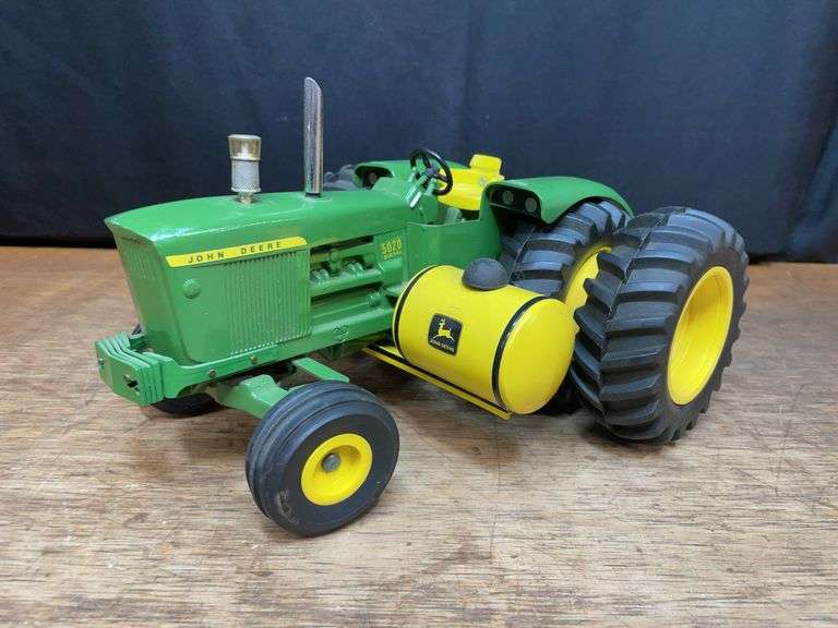 1/16 John Deere 5020 Customized image