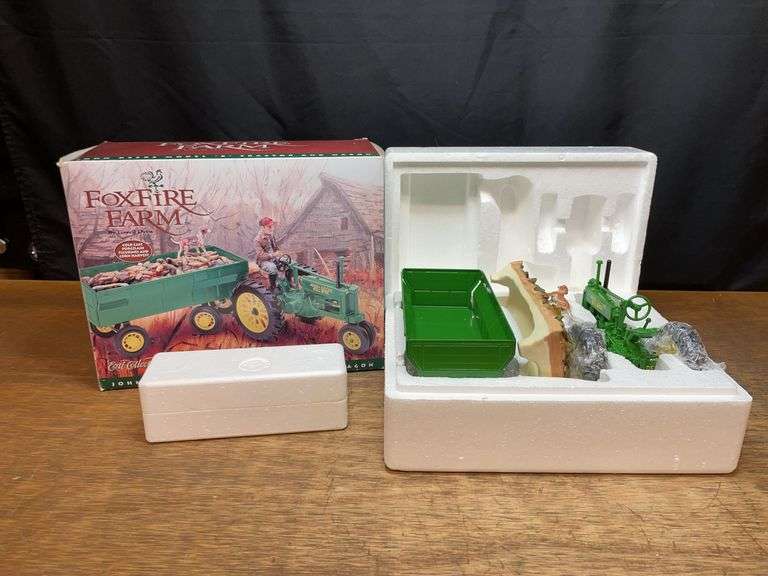 1/16 John Deere B + Wagon Set Fox Fire Farm NIB Ertl image