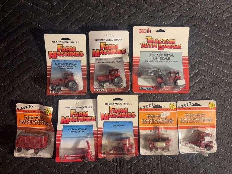(8) 1/64 Case International Farm Equipment Ertl image