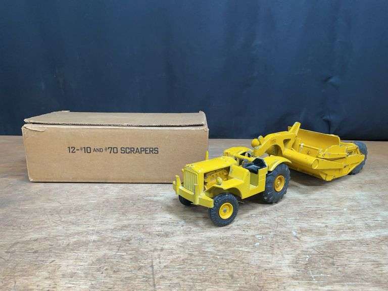 1/24 Caterpillar DW10 + 428 Scraper Reuhl/Ertl image