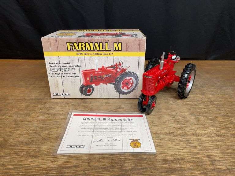 1/16 Farmall M 2008 Iowa FFA NIB Ertl image