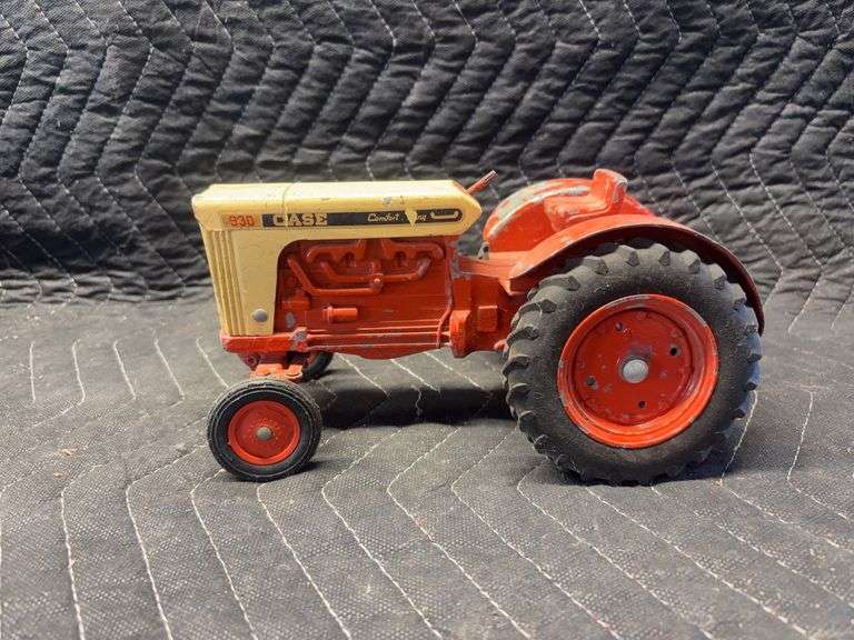 1/16 JI Case 930 Comfort King Ertl image