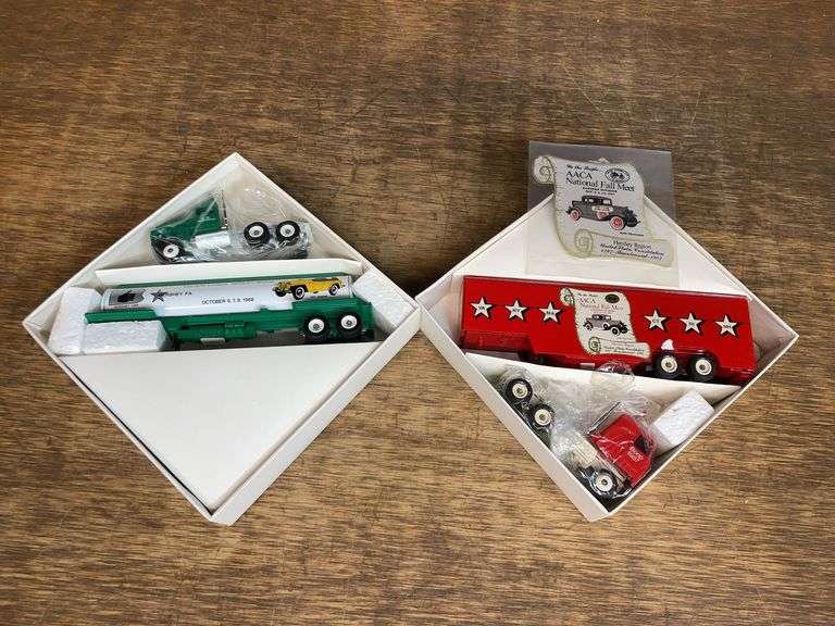 (2) 1/64 AACA Semis NIB Winross image