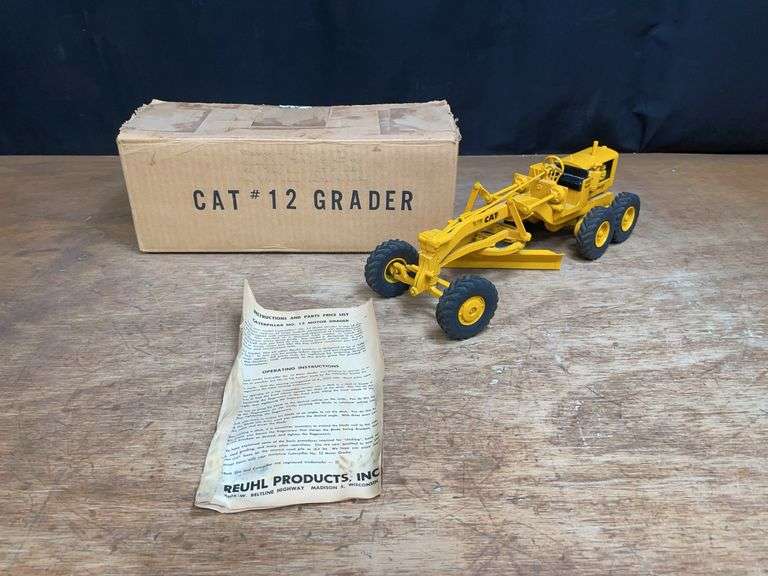 1/24 Caterpillar No. 12 Motor Grader NIB Ertl image