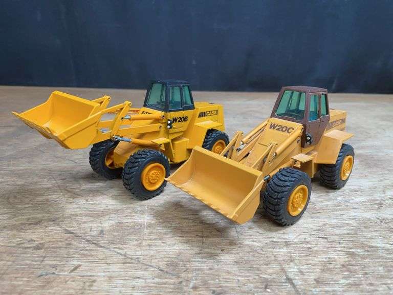 (2) 1/35 Case Case Wheel Loaders NZG image