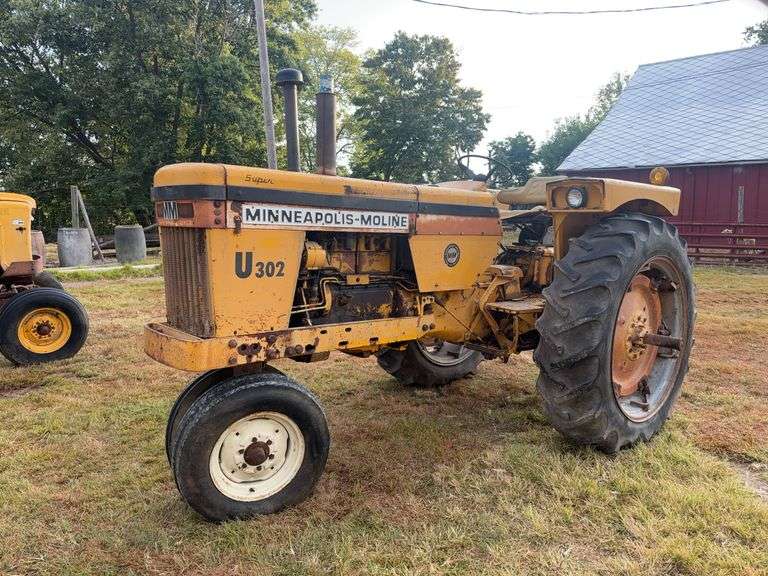 Minneapolis Moline U-302 image