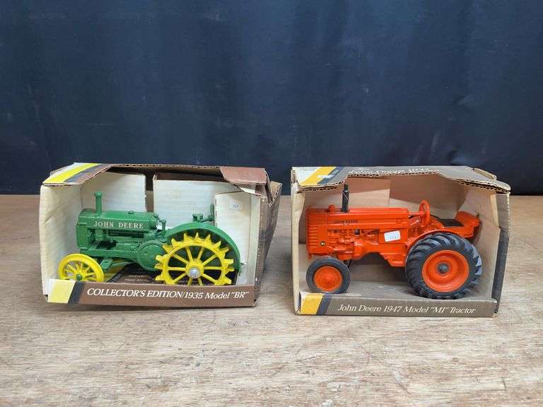 (2) 1/16 John Deere BR + MI NIB Ertl image