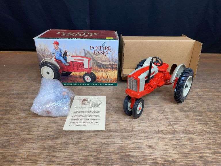 1/16 Ford 901 Fox Fire Farm NIB Ertl image