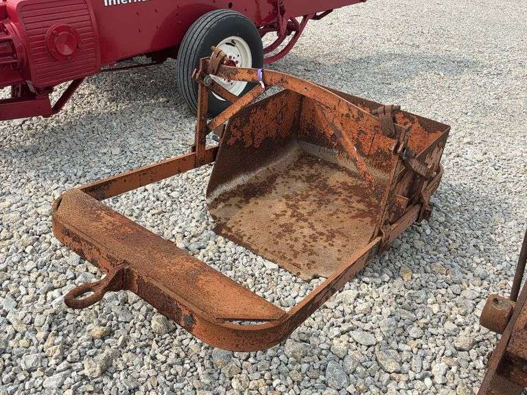 Allis Chalmers Coupler Dirt Scoop image