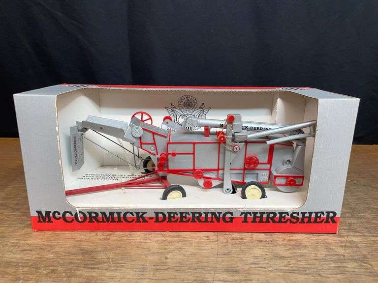 1/28 McCormick-Deering Thresher NIB SC image