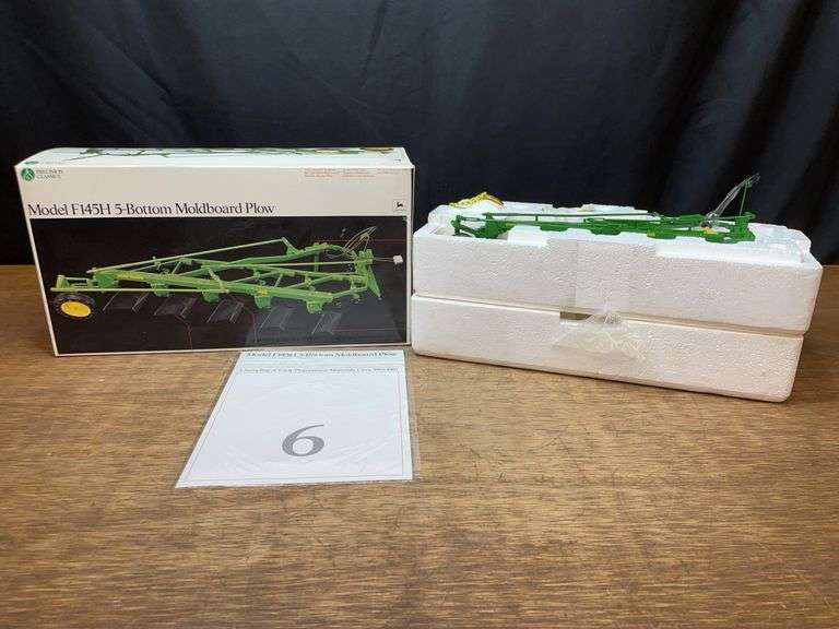 1/16 John Deere F145H Plow Precision NIB Ertl image