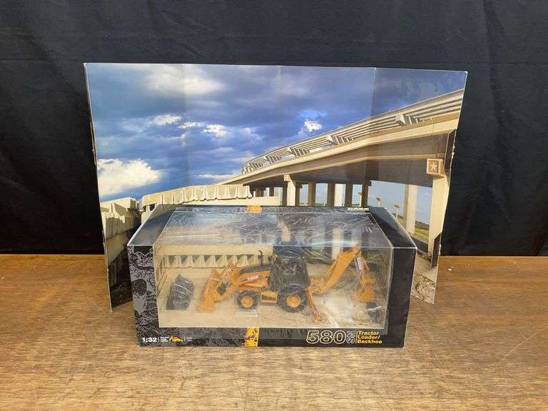 1/32 Case 580 Backhoe NIB SPS image