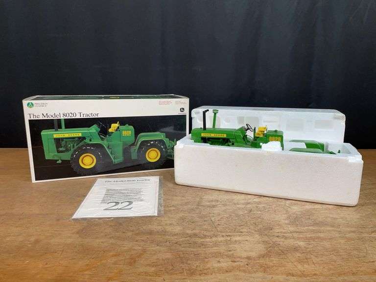 1/16 John Deere 8020 Precision NIB Ertl image