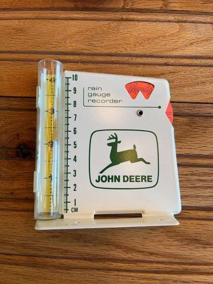 John Deere Rain Gauge image