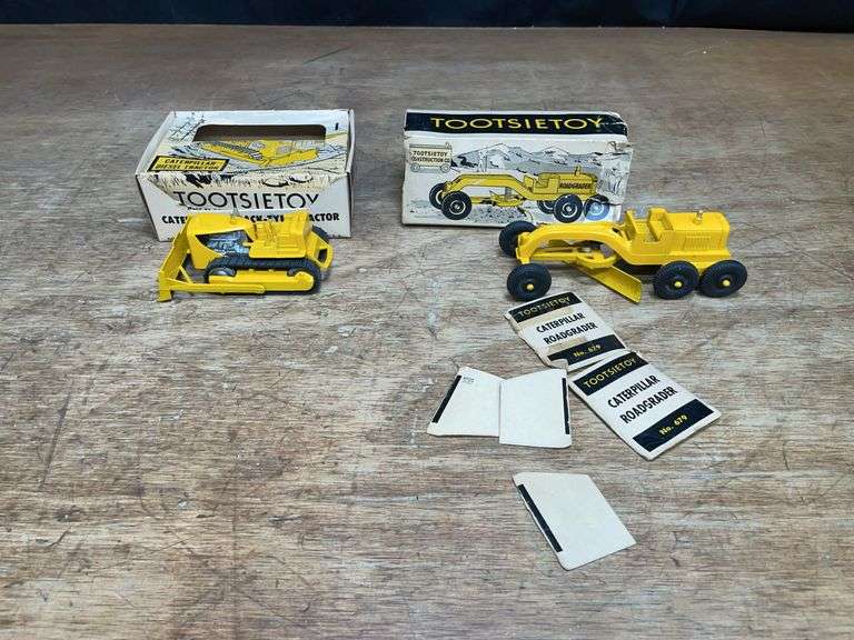 (2) Caterpillar Crawler + Road Grader NIB Tootsietoy image