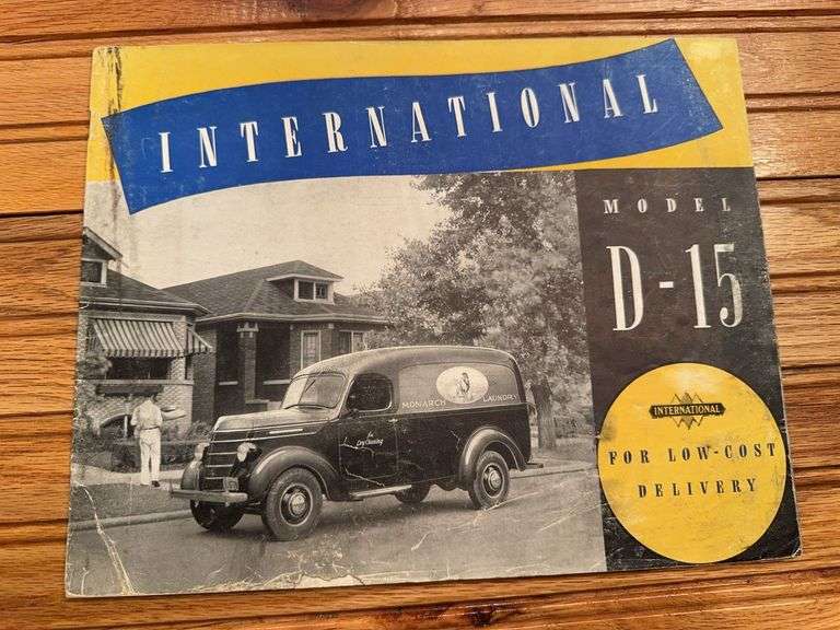 International D-15 Truck Sales Literature image
