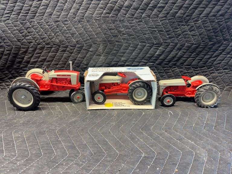 (3) 1/16 Ford 901 Select-O-Speed + Ford NAA + Ford 8N Ertl image