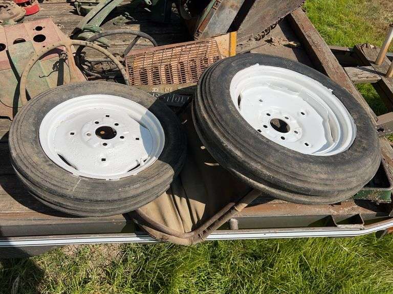 Oliver 440 Front Rims and Tires image