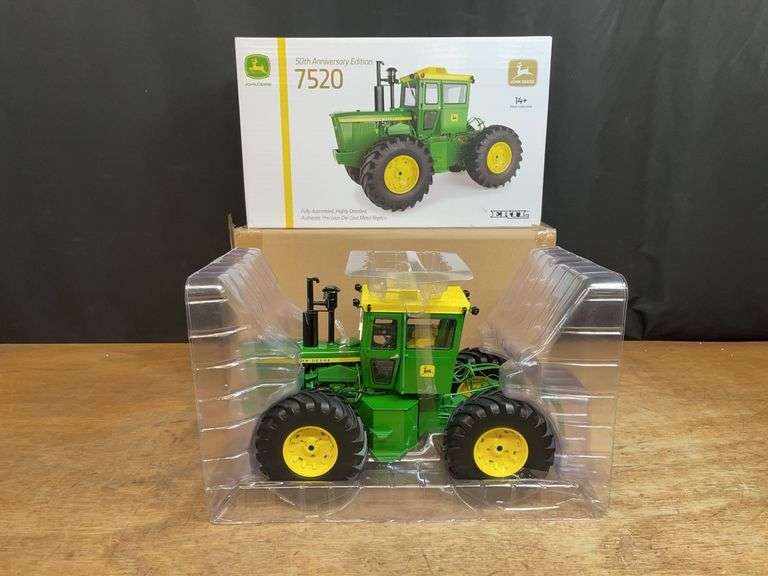 1/16 John Deere 7520 50th Anniversary NIB Ertl image