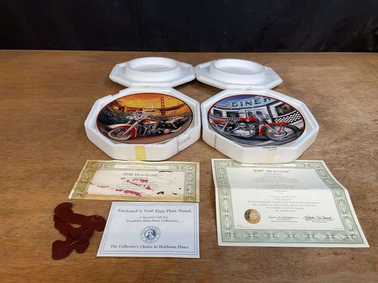 (2) Harley-Davidson Plates Franklin Mint image