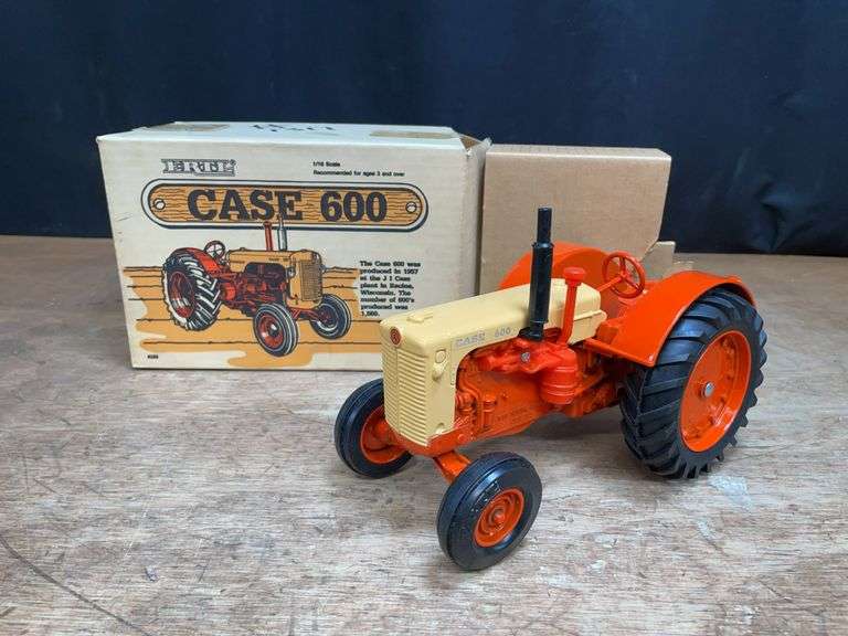 1/16 Case 600 Special Edition NIB Ertl image