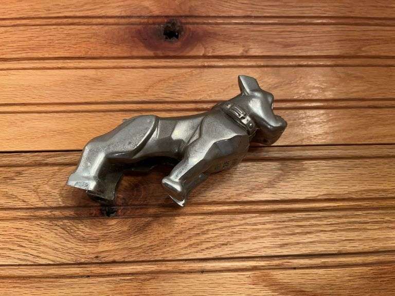 Mack Bulldog Hood Ornament image