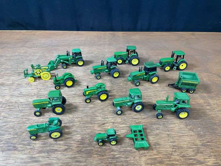 (15) 1/64 John Deere image