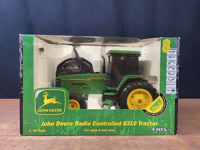 1/16 John Deere 8310 RC NIB Ertl image