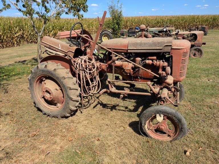 Farmall A image