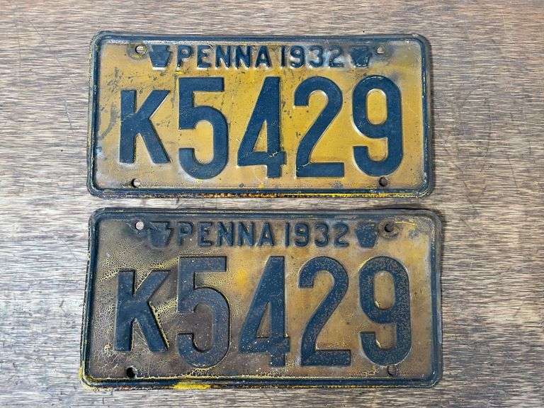 (2) 1932 PA License Plates image