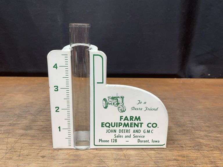John Deere Rain Gauge image