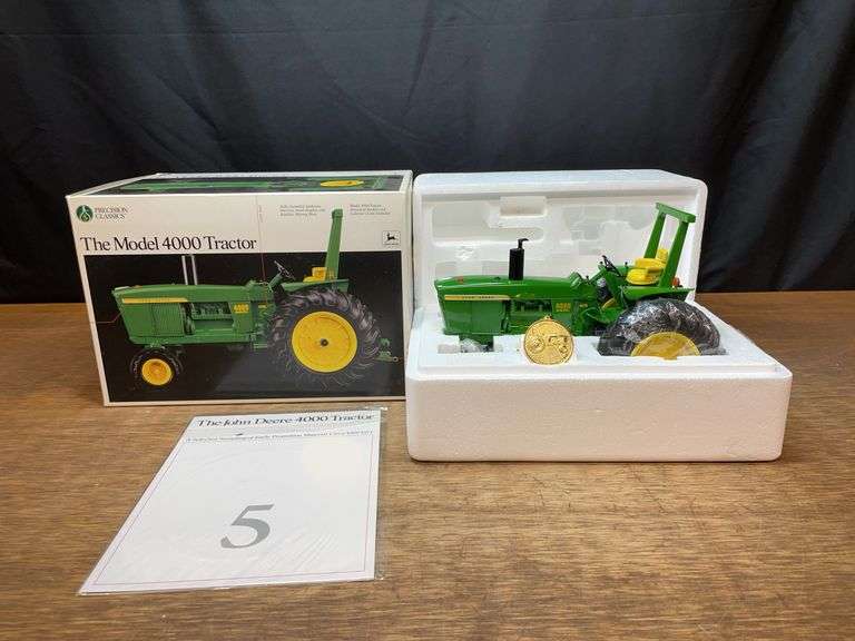 1/16 John Deere 4000 Precision NIB Ertl image