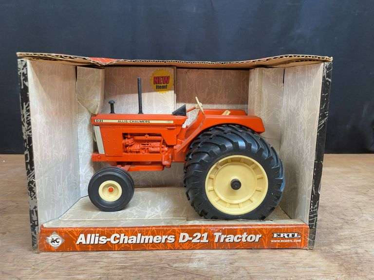 1/16 AC D21 NIB Ertl image