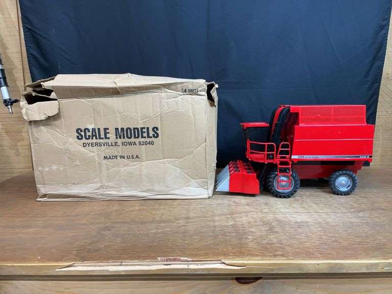 1/16 Case-IH 2555 Cotton Picker 1997 Nashville NIB SM image