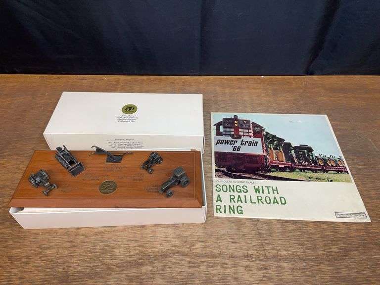 (2) John Deere Desk Set + Album image