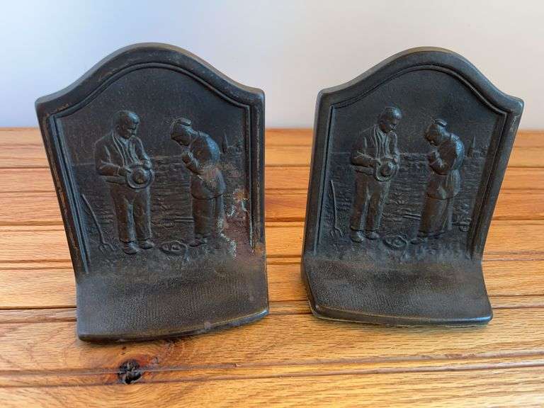 Angelus Call To Prayer Book Ends image