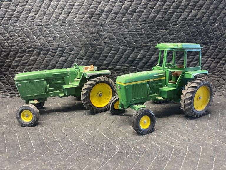 (2) 1/16 John Deere 30 Series Tractors Ertl image
